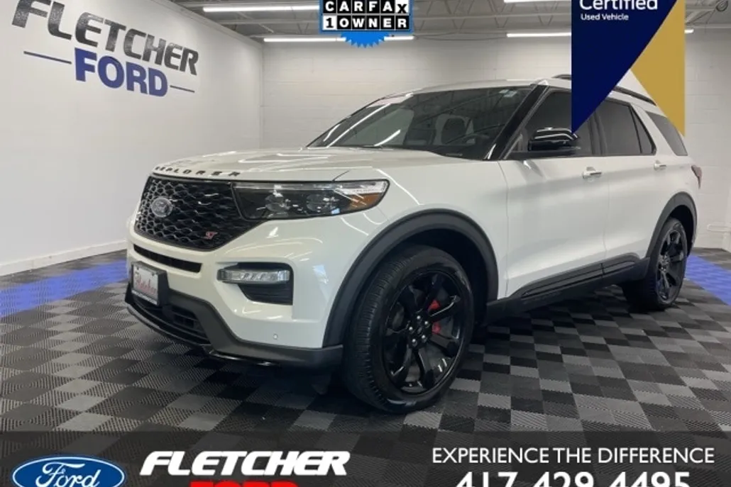2023 Ford Explorer ST photo 1