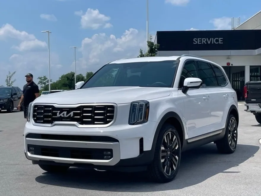 2025 Kia Telluride SX photo 1