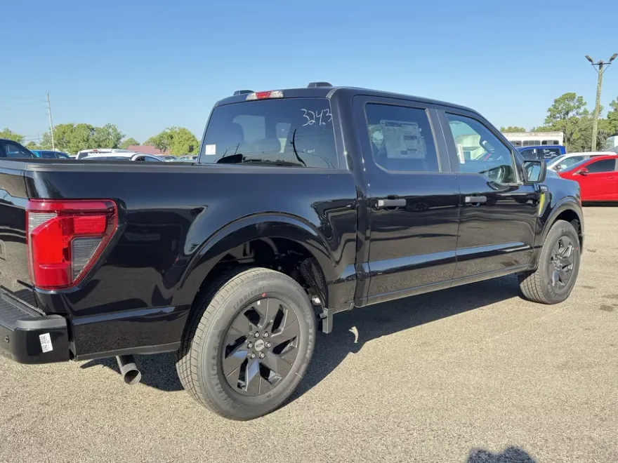 2025 Ford F-150 STX photo 1