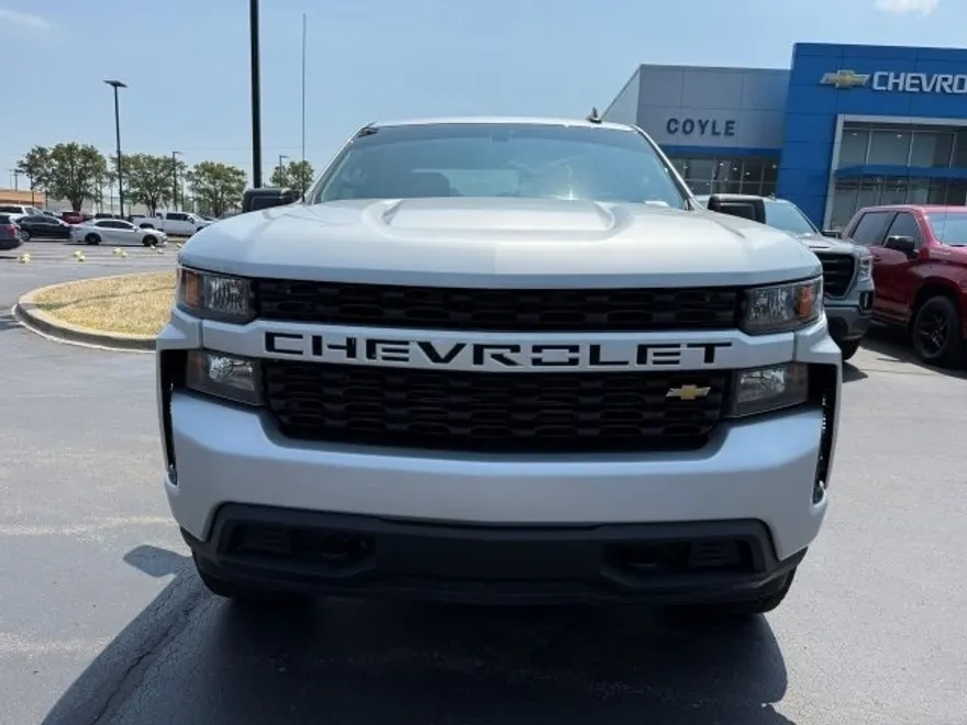 2021 Chevrolet Silverado 1500 Custom photo 1