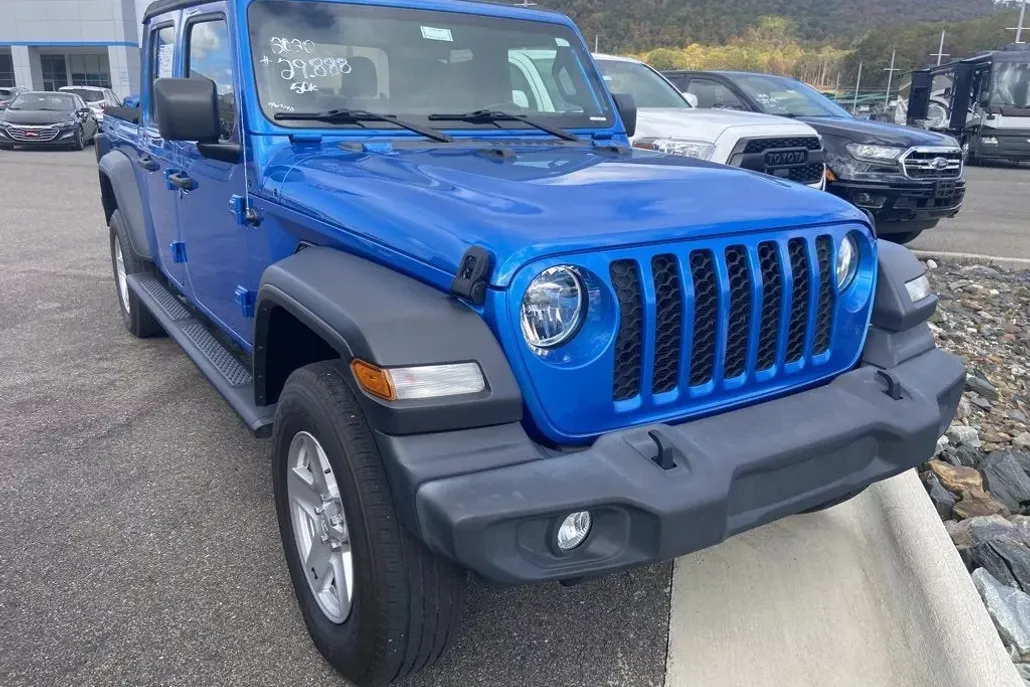 2020 Jeep Gladiator Sport S photo 1