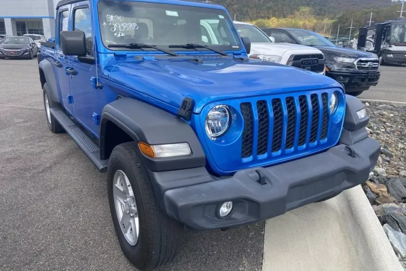 2020 Jeep Gladiator Sport S photo 1