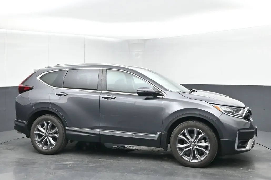 2022 Honda CR-V Touring photo 1