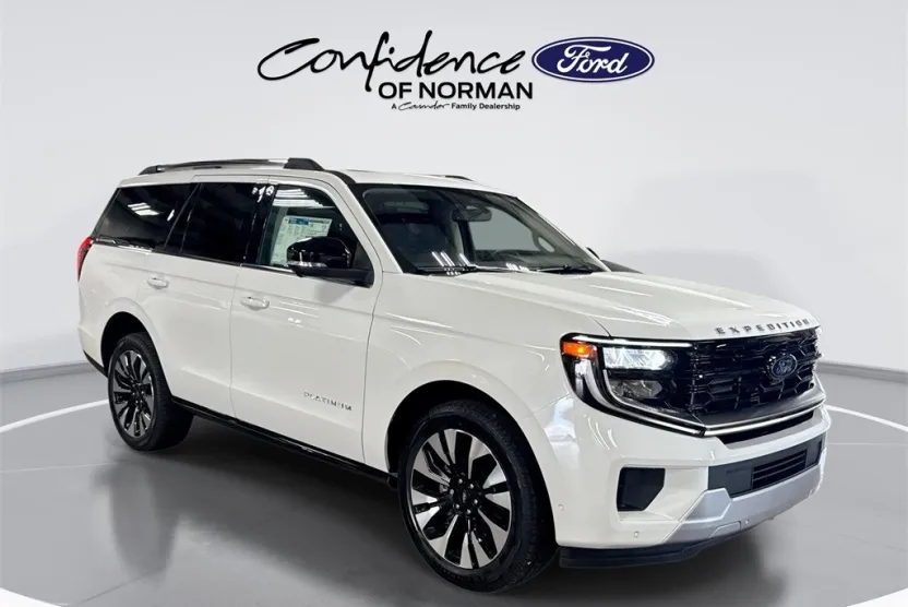 2025 Ford Expedition Platinum photo 1
