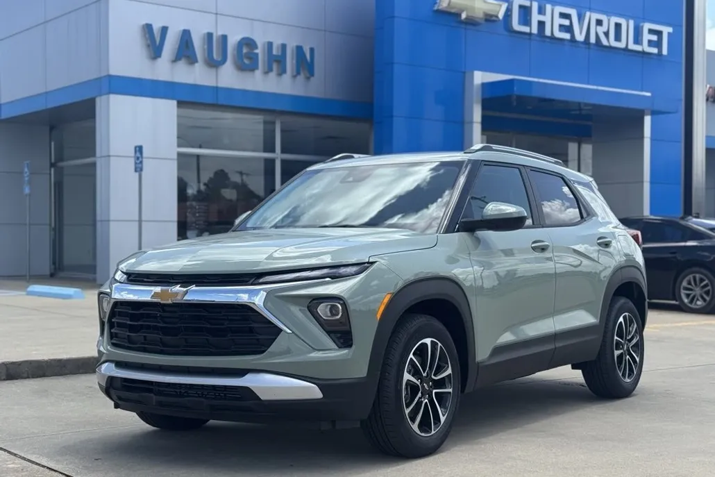 2026 Chevrolet Trailblazer LT photo 1