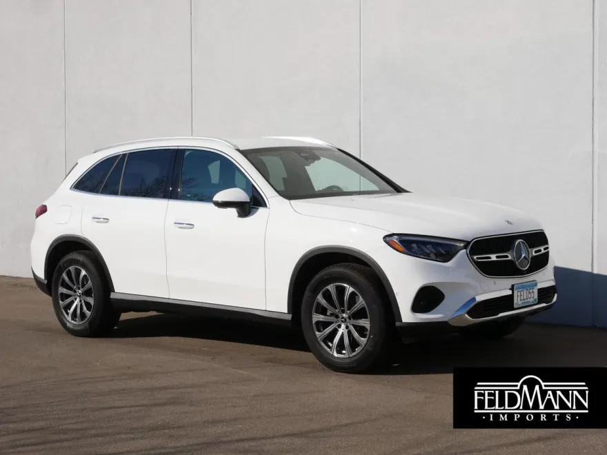 2025 Mercedes Benz GLC 300 4MATIC photo 1