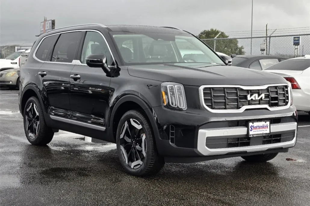 2025 Kia Telluride S photo 1