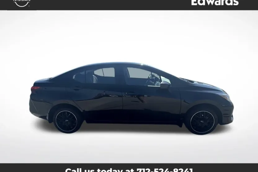 2024 Nissan Versa 1.6 S photo 1