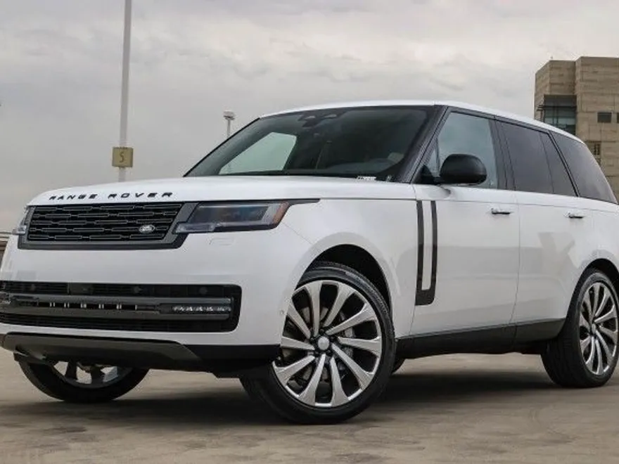 2025 Land Rover Range Rover SE photo 1