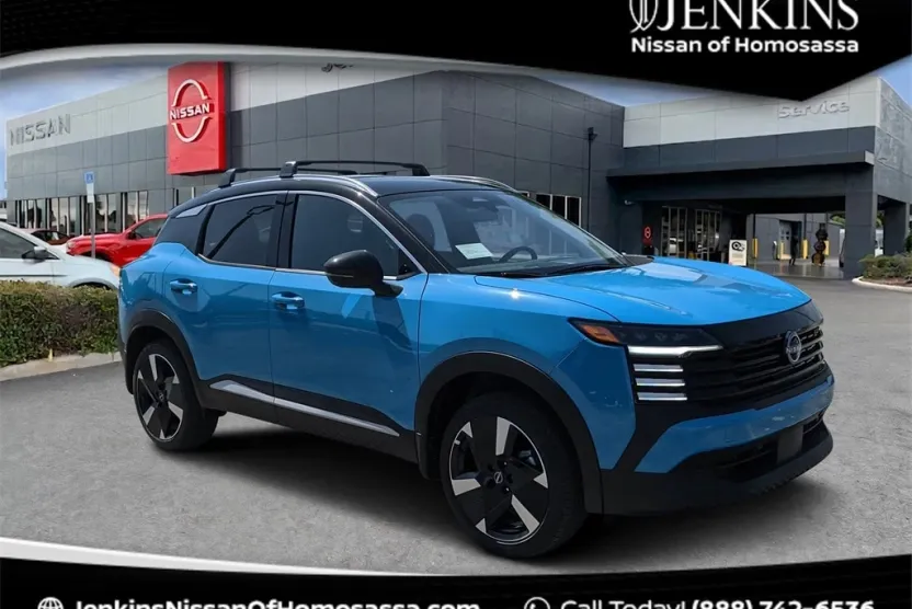 2025 Nissan Kicks SR photo 1
