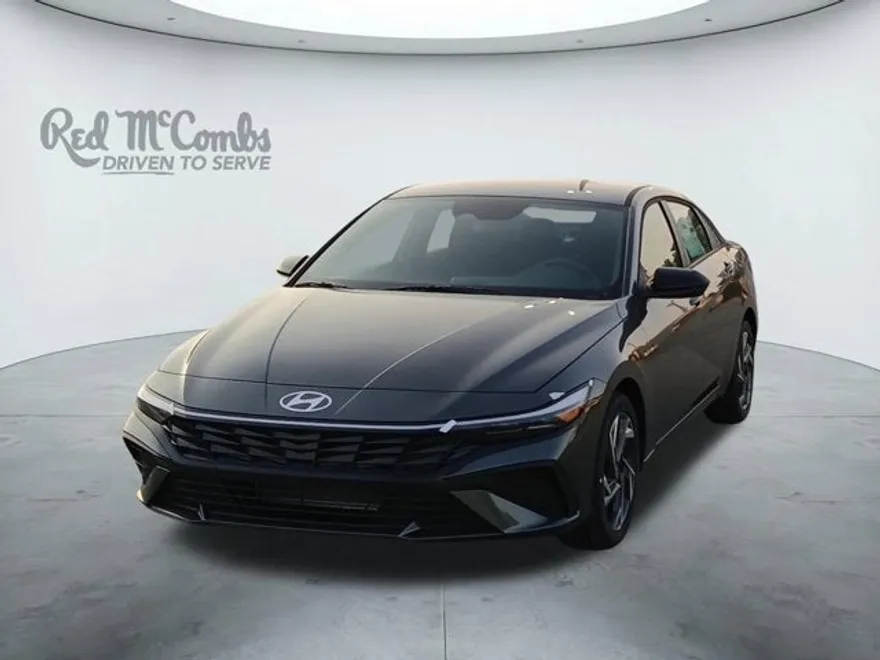 2024 Hyundai Elantra SEL Convenience photo 1