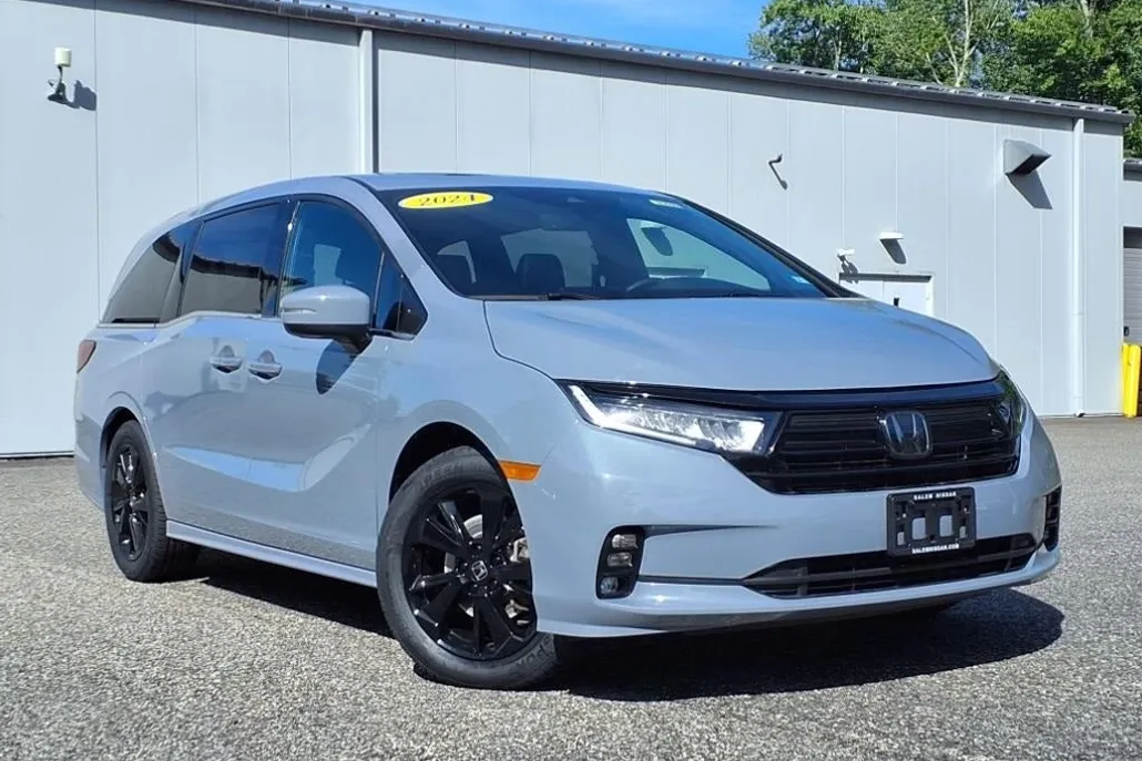 2024 Honda Odyssey Sport photo 1