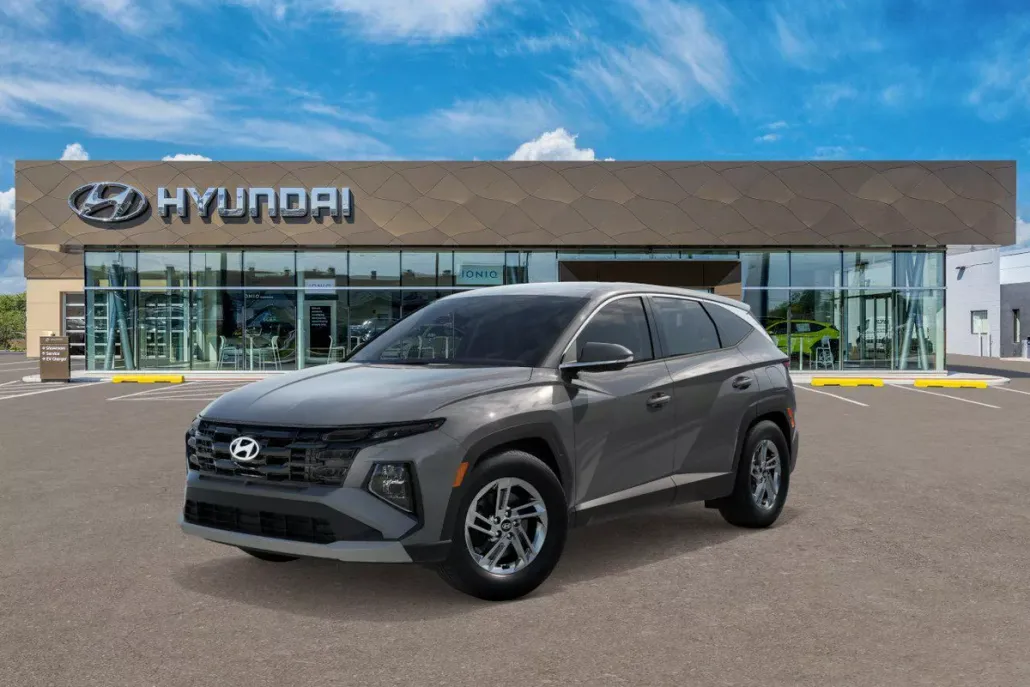 2025 Hyundai Tucson SE photo 1