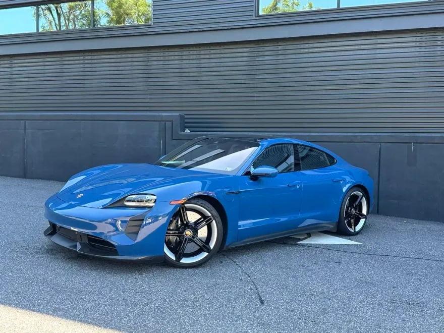 2021 Porsche Taycan Turbo S photo 1