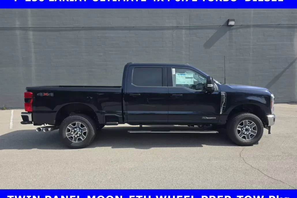 2025 Ford F-250 Lariat photo 1