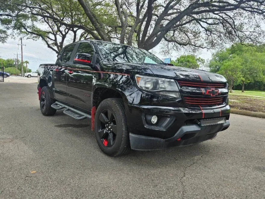 2018 Chevrolet Colorado LT photo 1