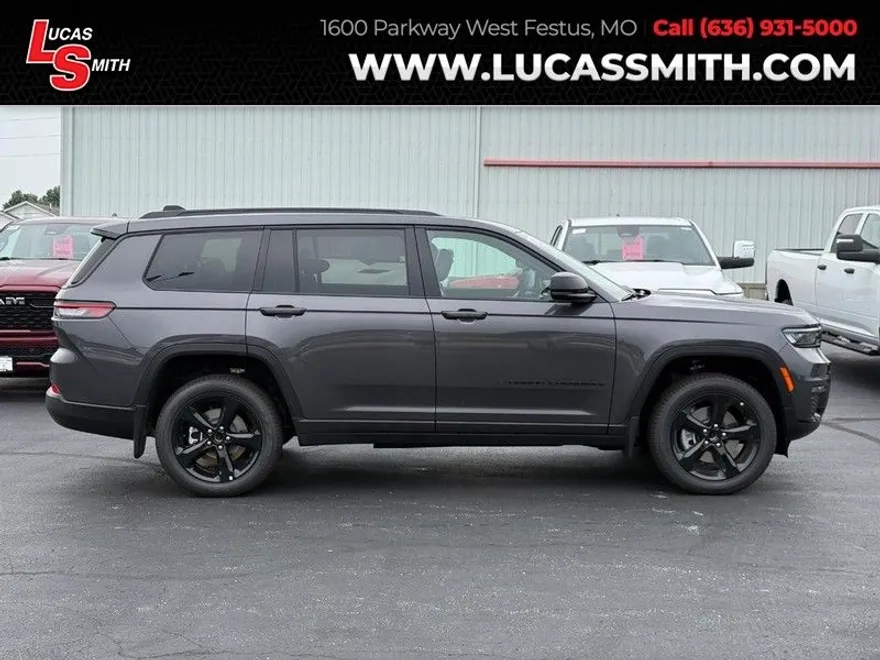 2025 Jeep Grand Cherokee Limited photo 1