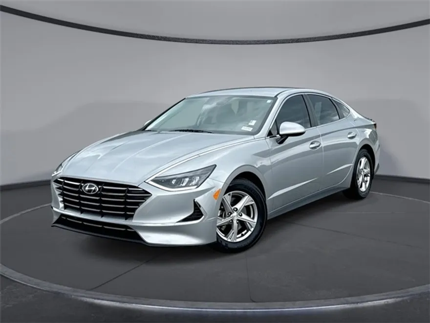 2022 Hyundai Sonata SE photo 1
