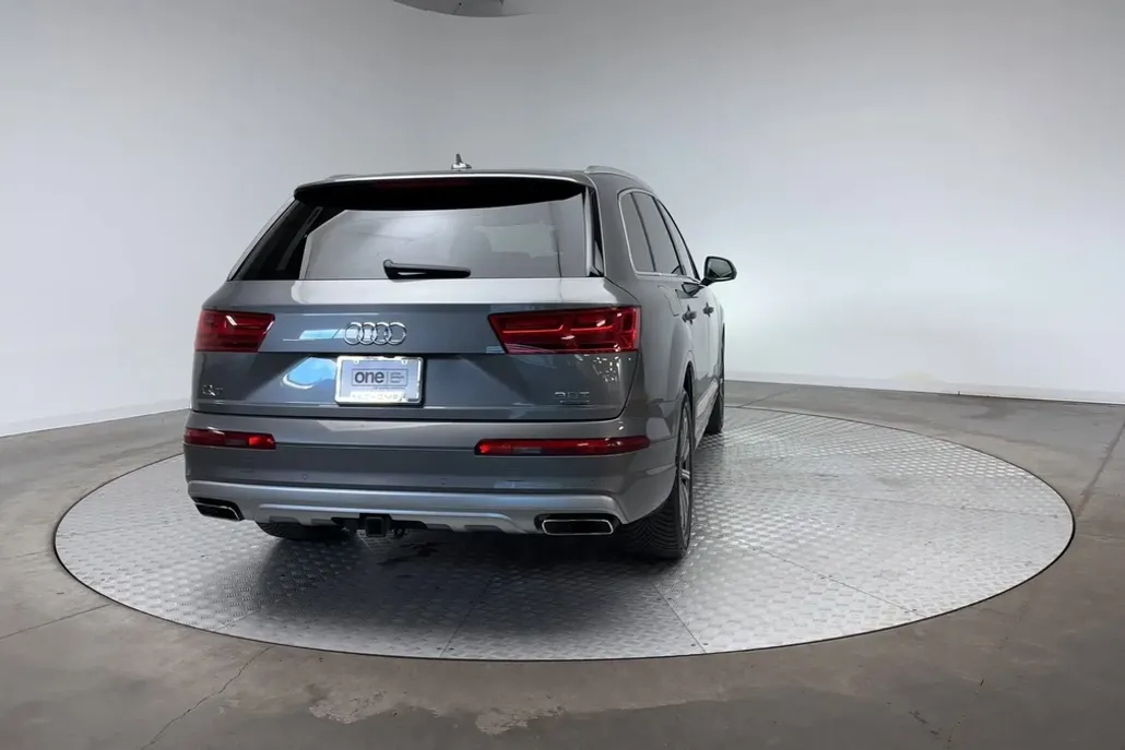 2017 Audi Q7 Premium Plus photo 1