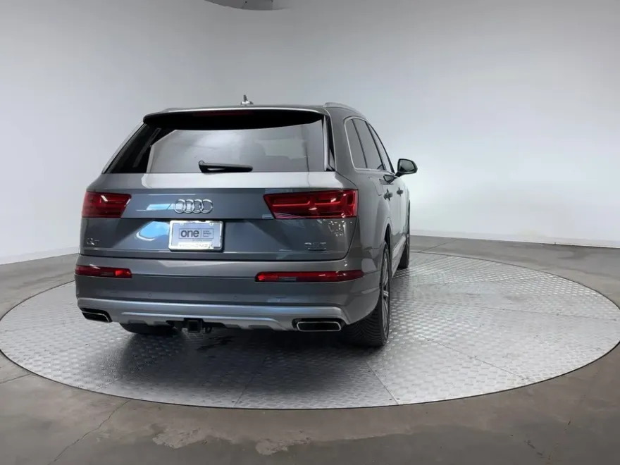2017 Audi Q7 Premium Plus photo 1