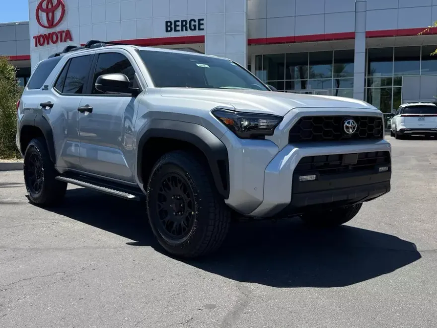 2025 Toyota 4Runner TRD Off-Road Premium photo 1