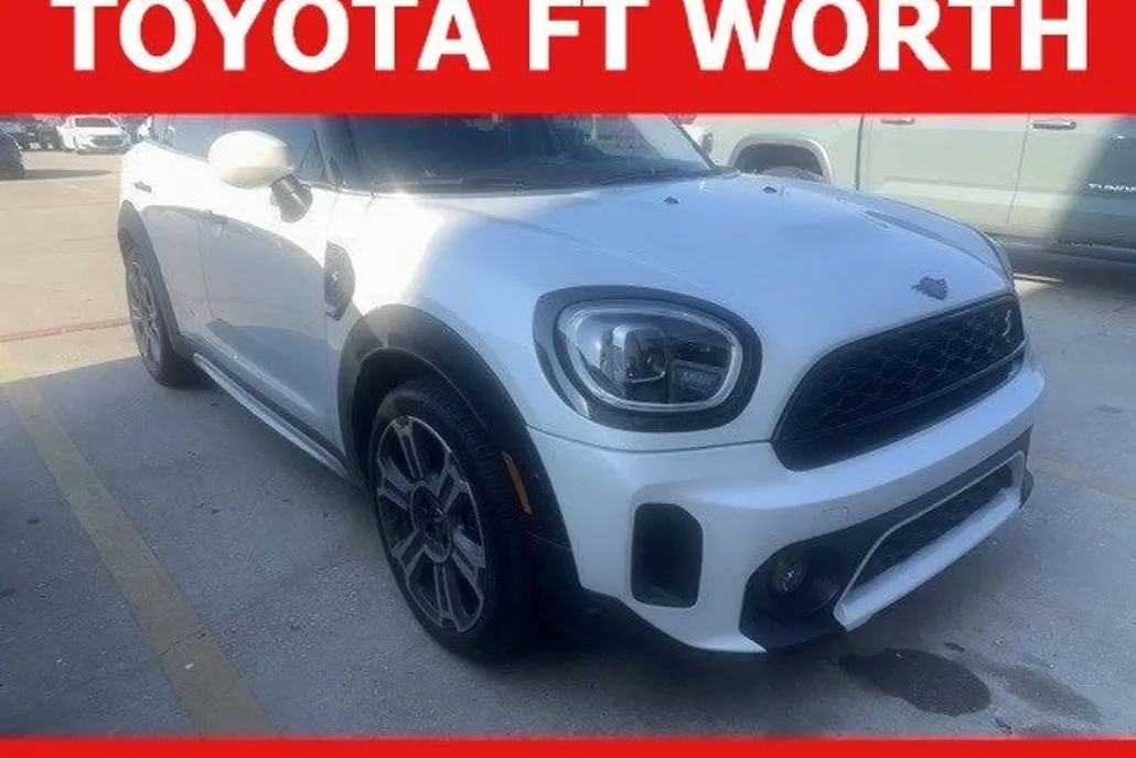 2024 Mini Countryman Classic photo 1