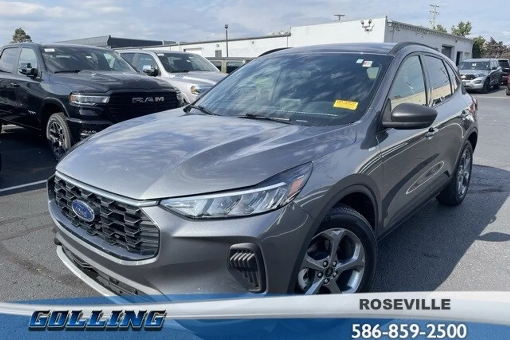 2025 Ford Escape ST-Line photo 1