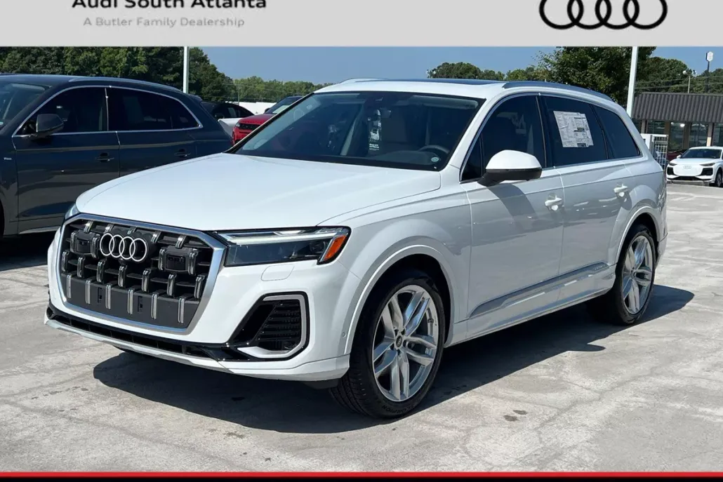 2025 Audi Q7 55 Premium Plus photo 1