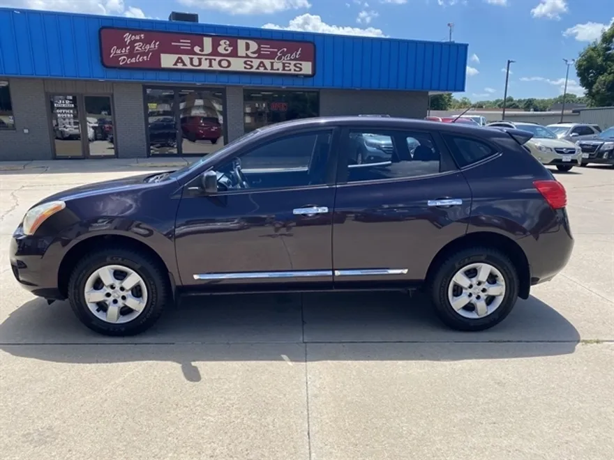 2013 Nissan Rogue S photo 1
