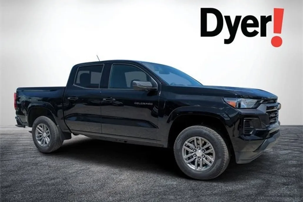 2025 Chevrolet Colorado Work Truck LT photo 1