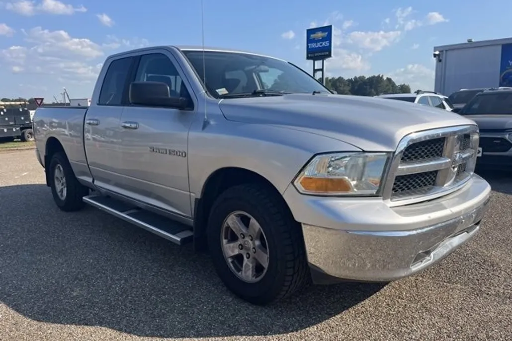 2011 Dodge Ram SLT photo 1