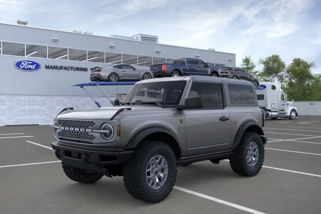 2025 Ford Bronco Badlands photo 1