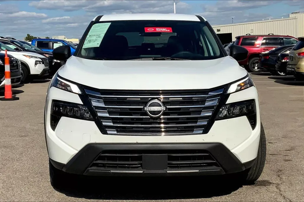 2025 Nissan Rogue S photo 1