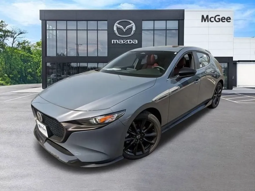 2025 Mazda Mazda3 Hatchback 2.5 s Carbon photo 1