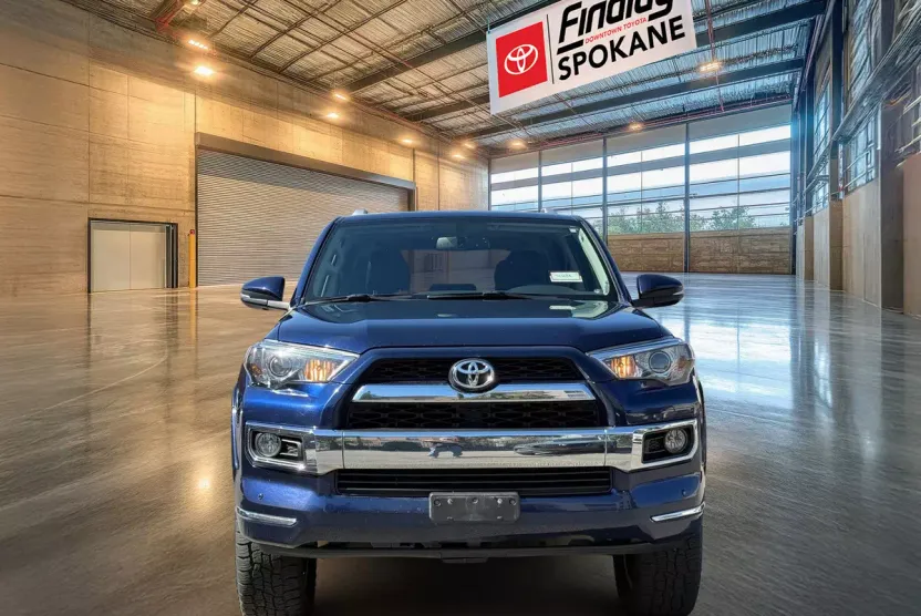 2016 Toyota 4Runner SR5 Premium photo 1