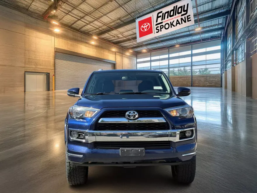 2016 Toyota 4Runner SR5 Premium photo 1