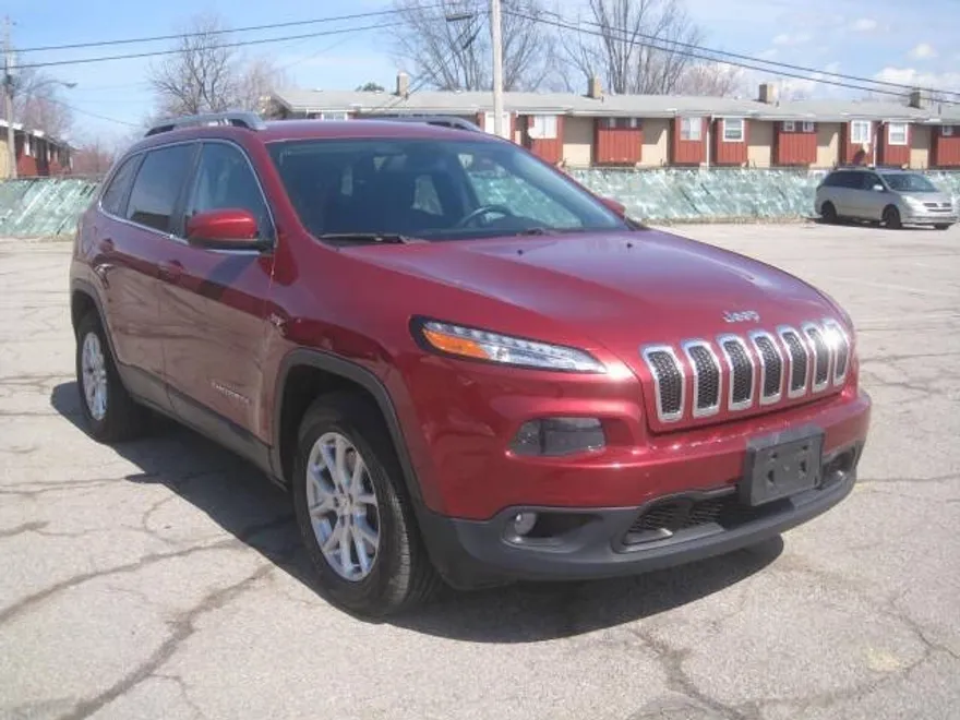 2015 Jeep Cherokee Latitude photo 1