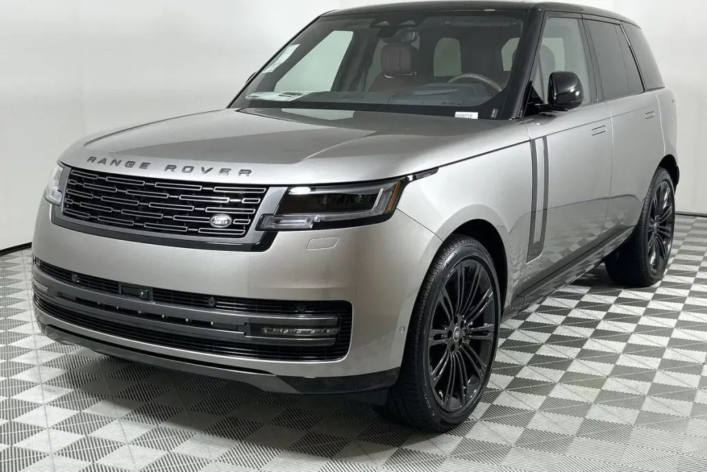 2025 Land Rover Range Rover SE photo 1