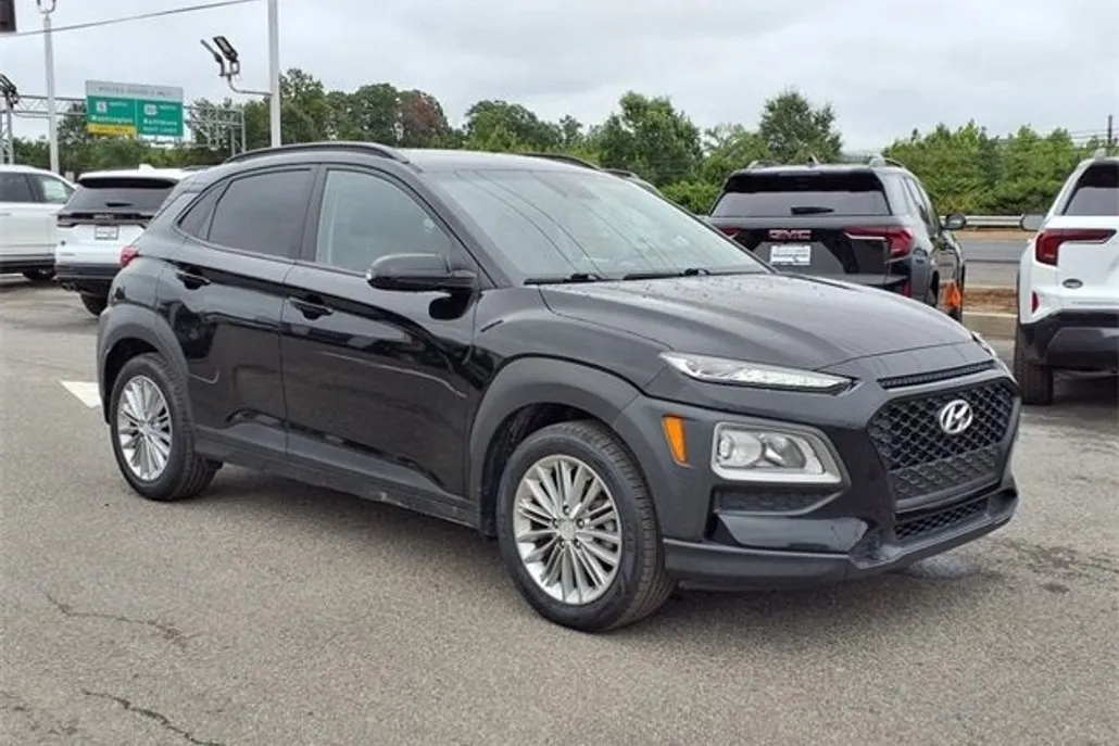 2020 Hyundai Kona SEL photo 1