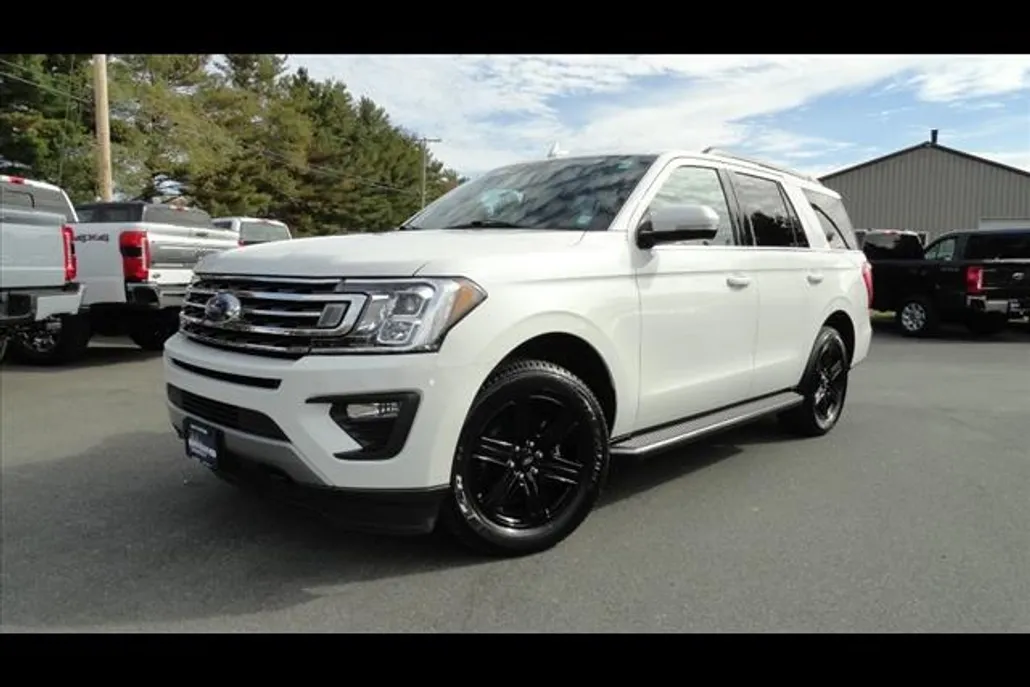 2021 Ford Expedition XLT photo 1