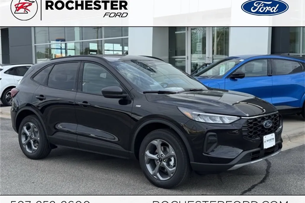 2025 Ford Escape ST-Line photo 1