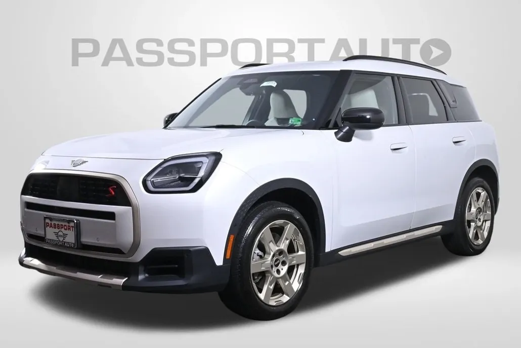 2025 Mini Countryman ALL4 S photo 1