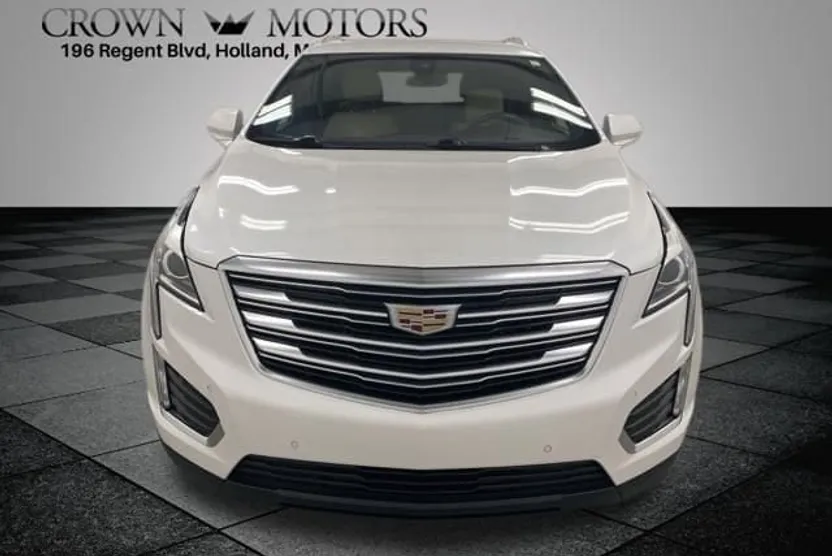 2019 Cadillac XT5 Luxury photo 1