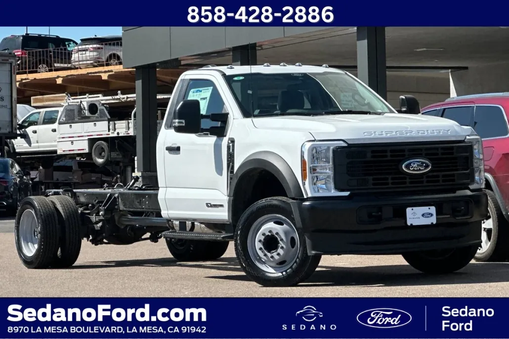 2025 Ford F-550 XL photo 1