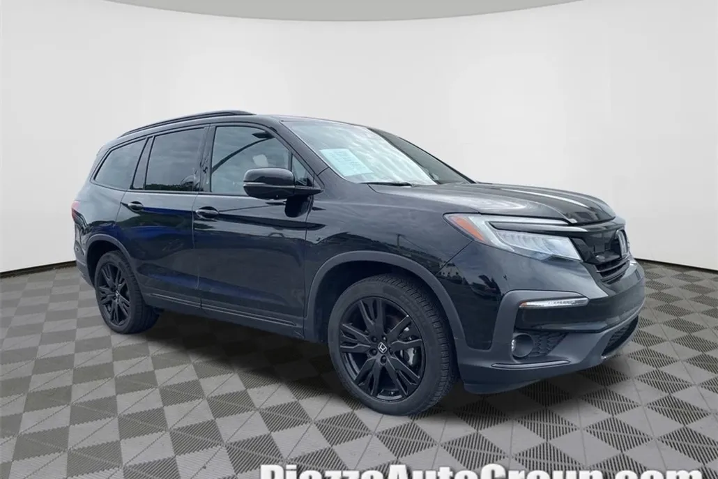 2022 Honda Pilot Black Edition photo 1