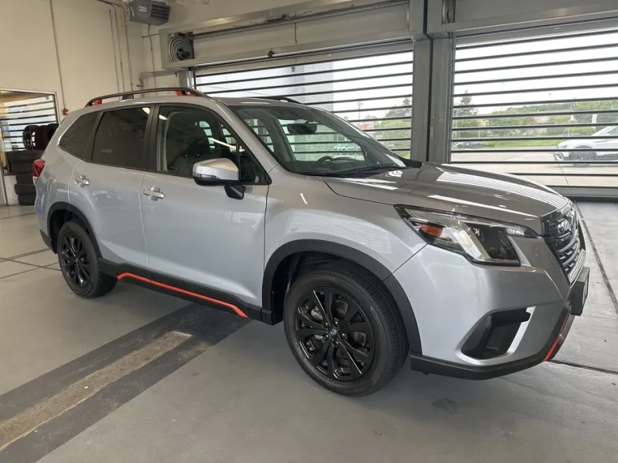 2024 Subaru Forester Sport Base photo 1