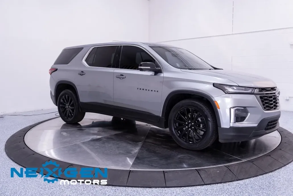 2023 Chevrolet Traverse RS photo 1