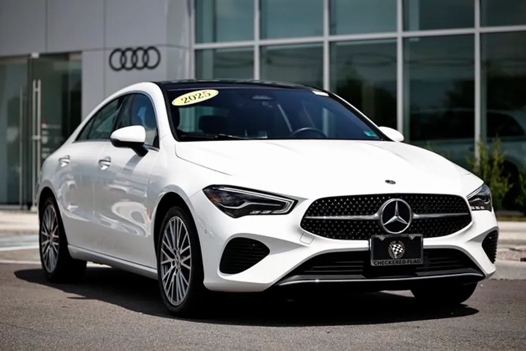 2025 Mercedes Benz CLA 250 photo 1