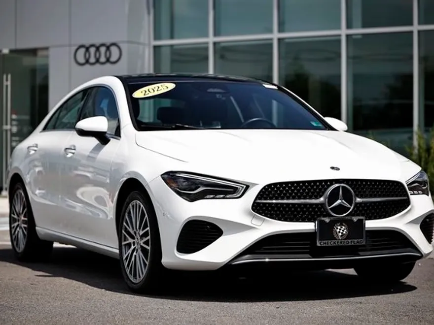2025 Mercedes Benz CLA 250 photo 1