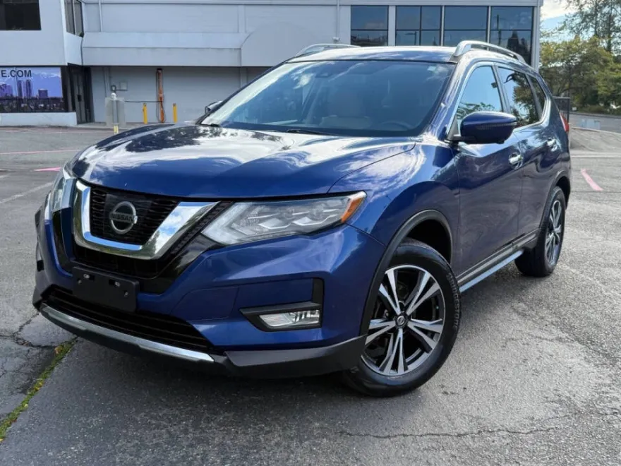 2017 Nissan Rogue SL photo 1